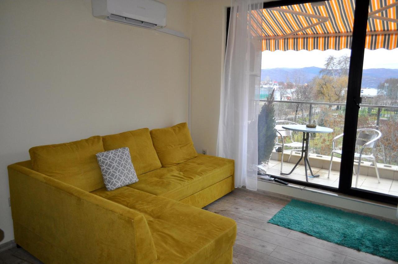 New Apartment At A Great Location 布拉格埃夫格拉德 外观 照片