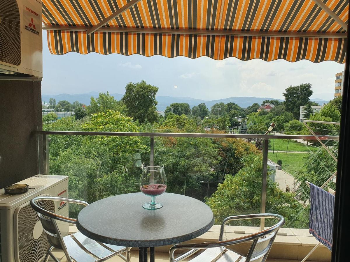 New Apartment At A Great Location 布拉格埃夫格拉德 外观 照片
